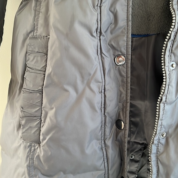 EUC Via Spiga Gray Puffer Coat Jacket Girls Sz S Hooded Faux Fur Fleece - Picture 10 of 16